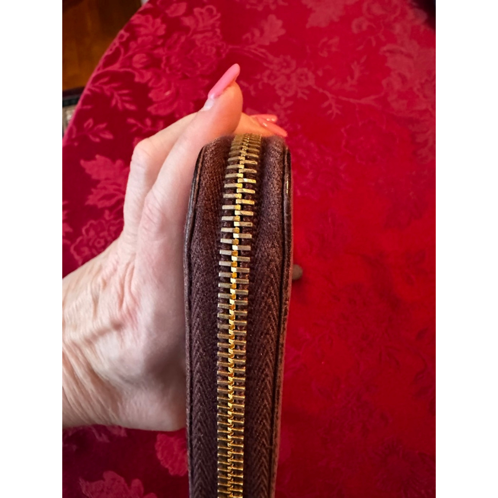 Prada Purple Long Zip
Wallet - Picture 7 of 11